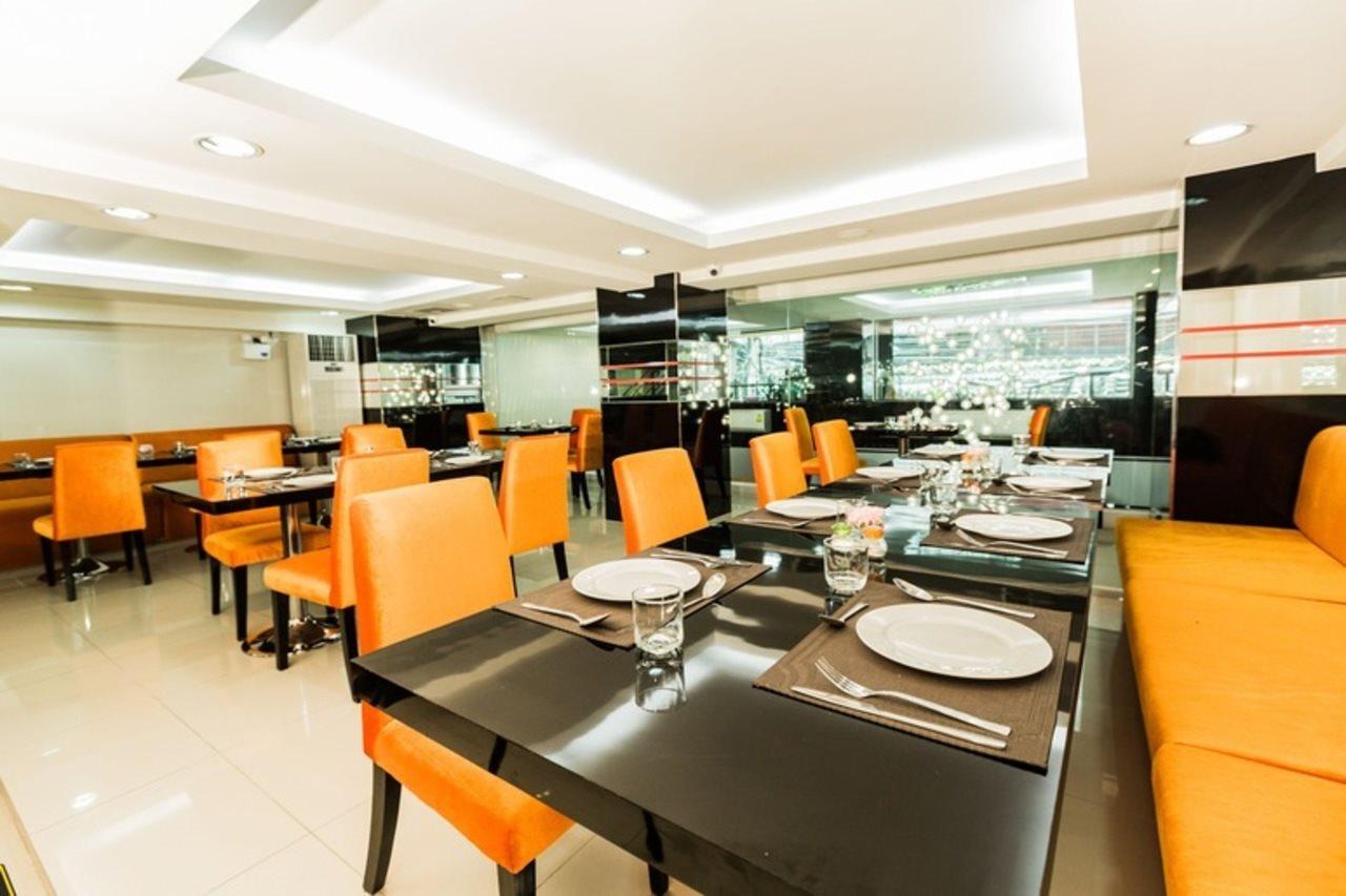 Le Touche Hotel 방콕 외부 사진