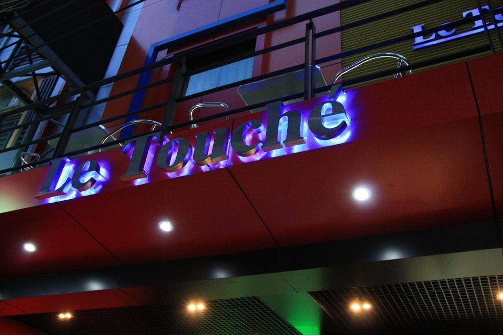 Le Touche Hotel 방콕 외부 사진