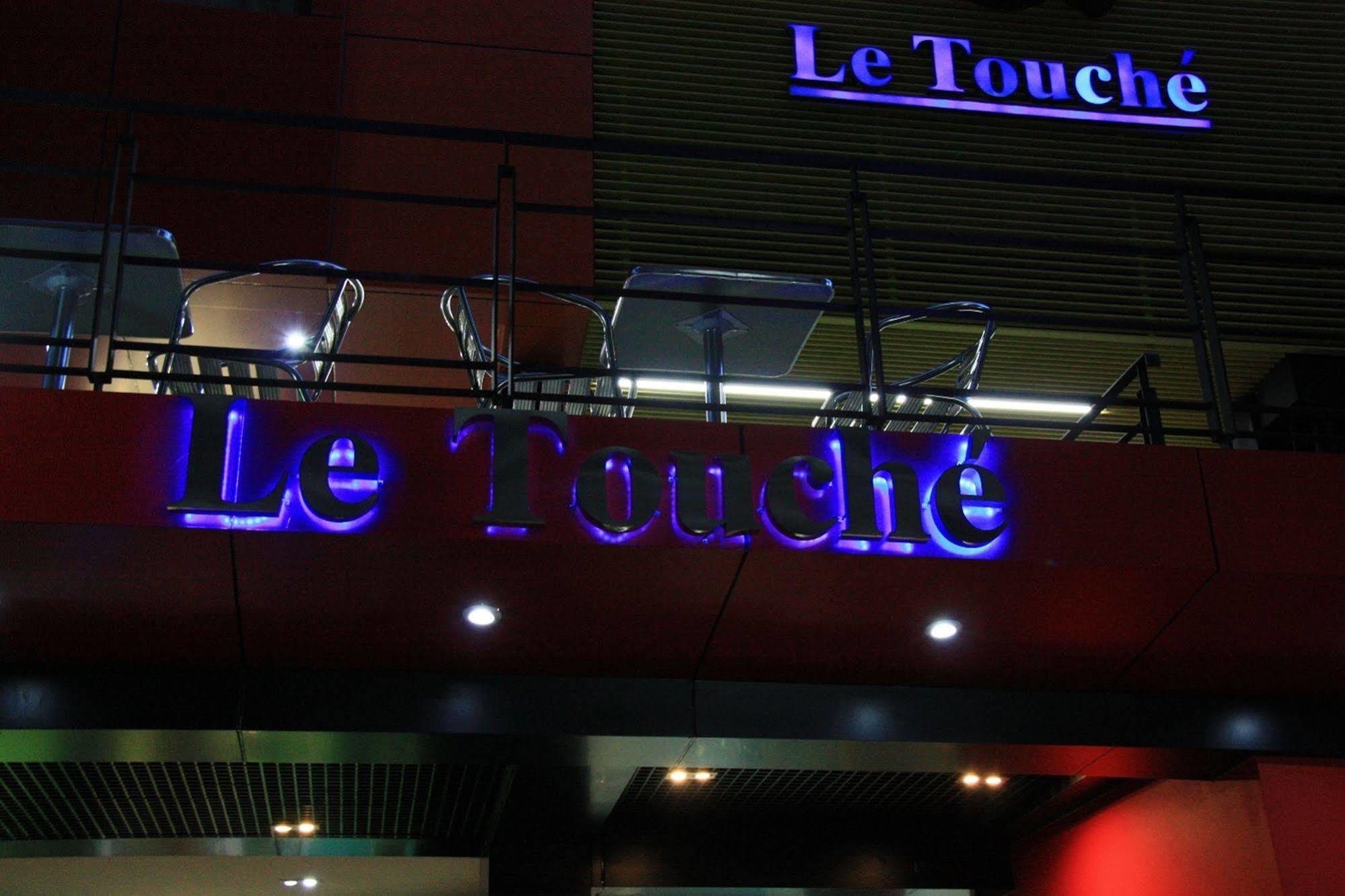 Le Touche Hotel 방콕 외부 사진