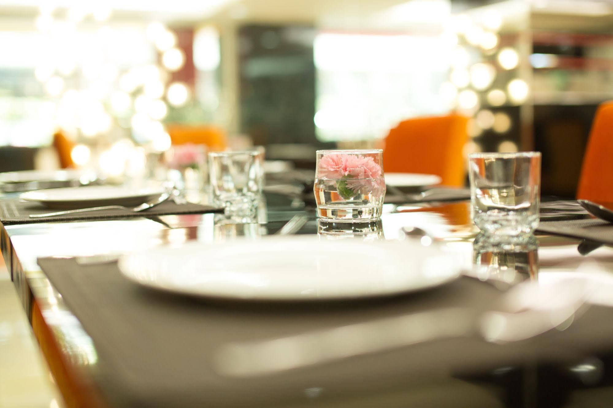 Le Touche Hotel 방콕 외부 사진
