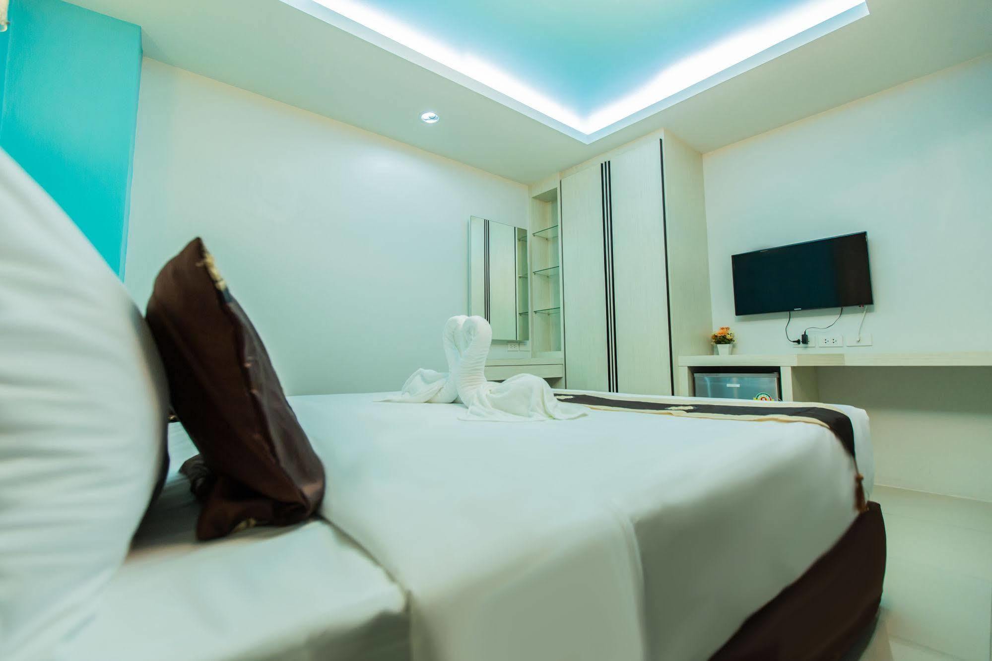 Le Touche Hotel 방콕 외부 사진
