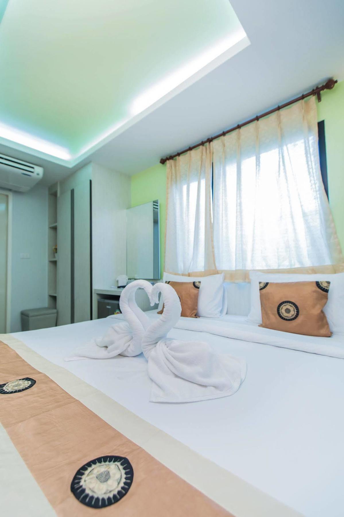 Le Touche Hotel 방콕 외부 사진