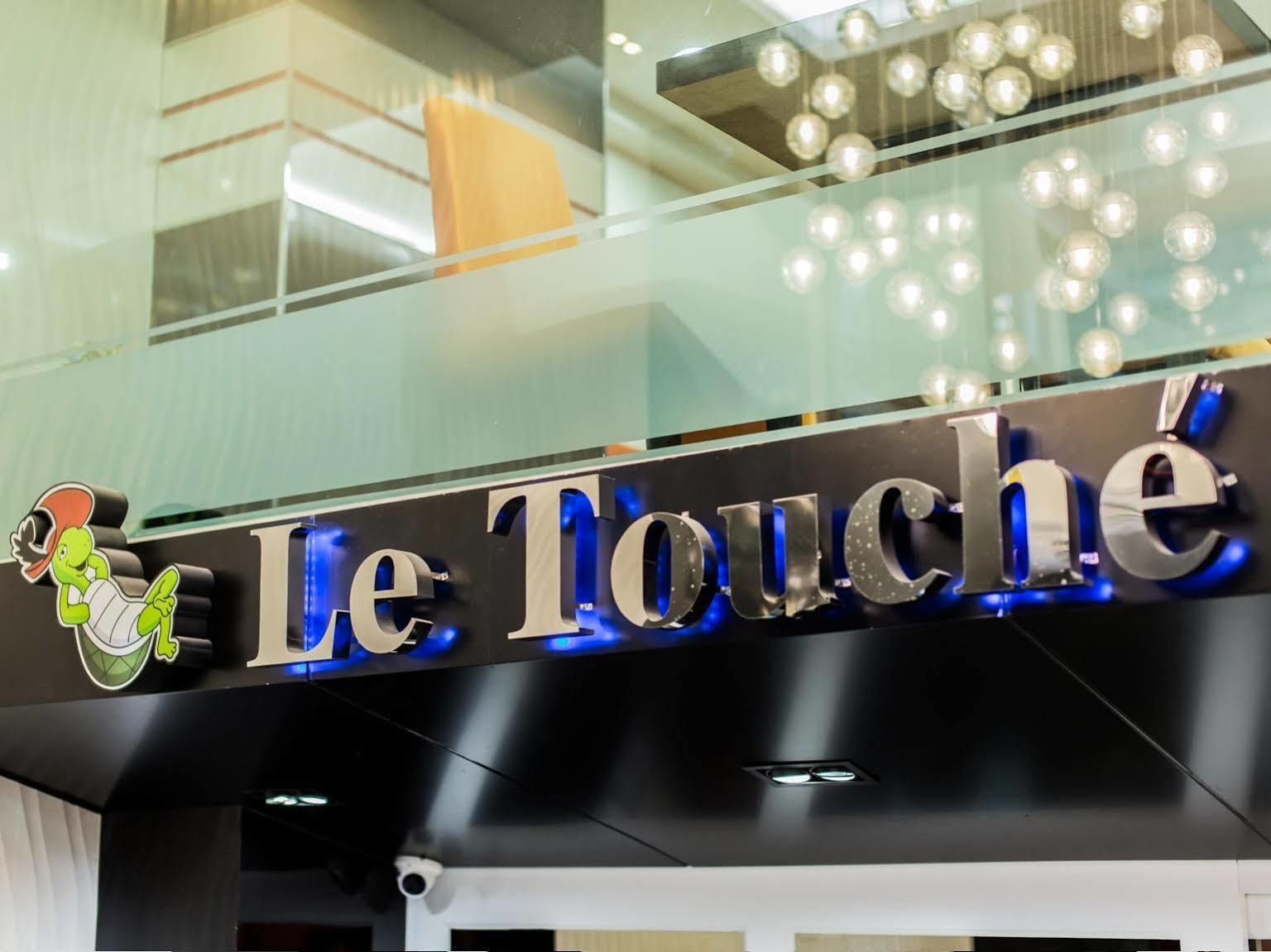 Le Touche Hotel 방콕 외부 사진